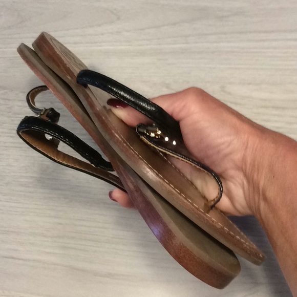 Tory Burch “T” logo Flat Thong Black Sandal - 7 - Picture 8 of 16